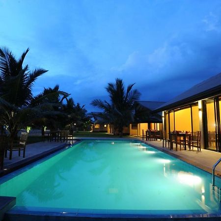 Melheim Beach Kalpitiya Bagian luar foto
