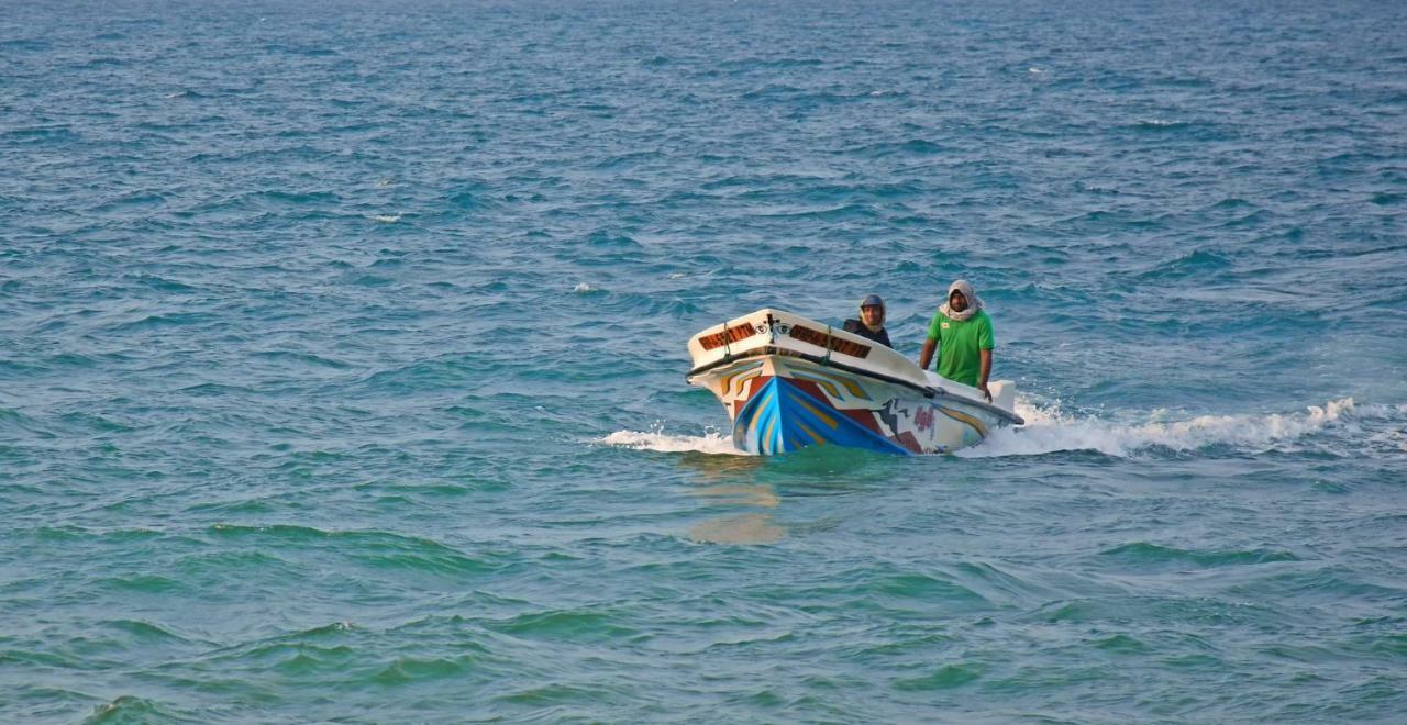 Melheim Beach Kalpitiya Bagian luar foto