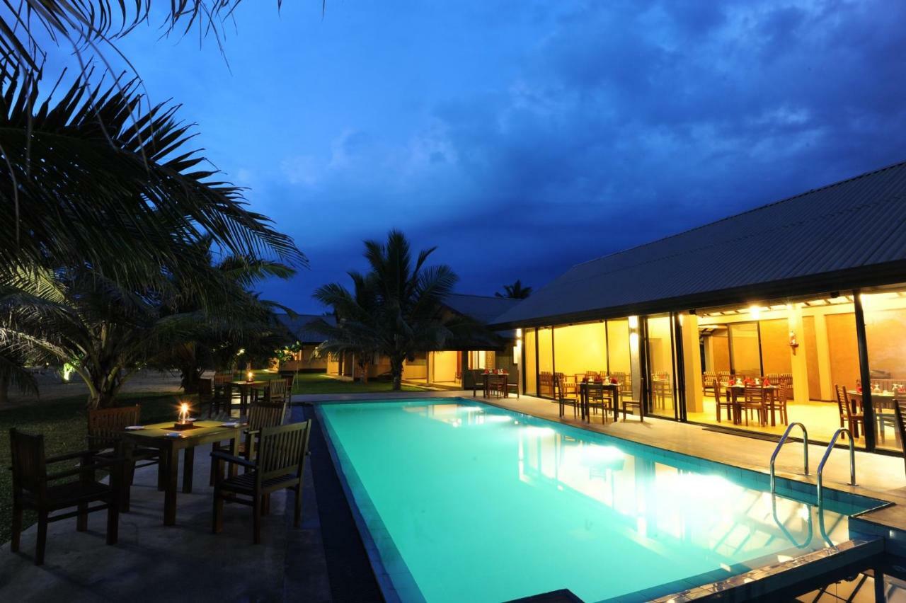 Melheim Beach Kalpitiya Bagian luar foto
