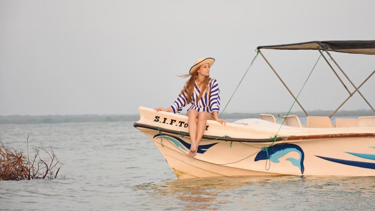 Melheim Beach Kalpitiya Bagian luar foto