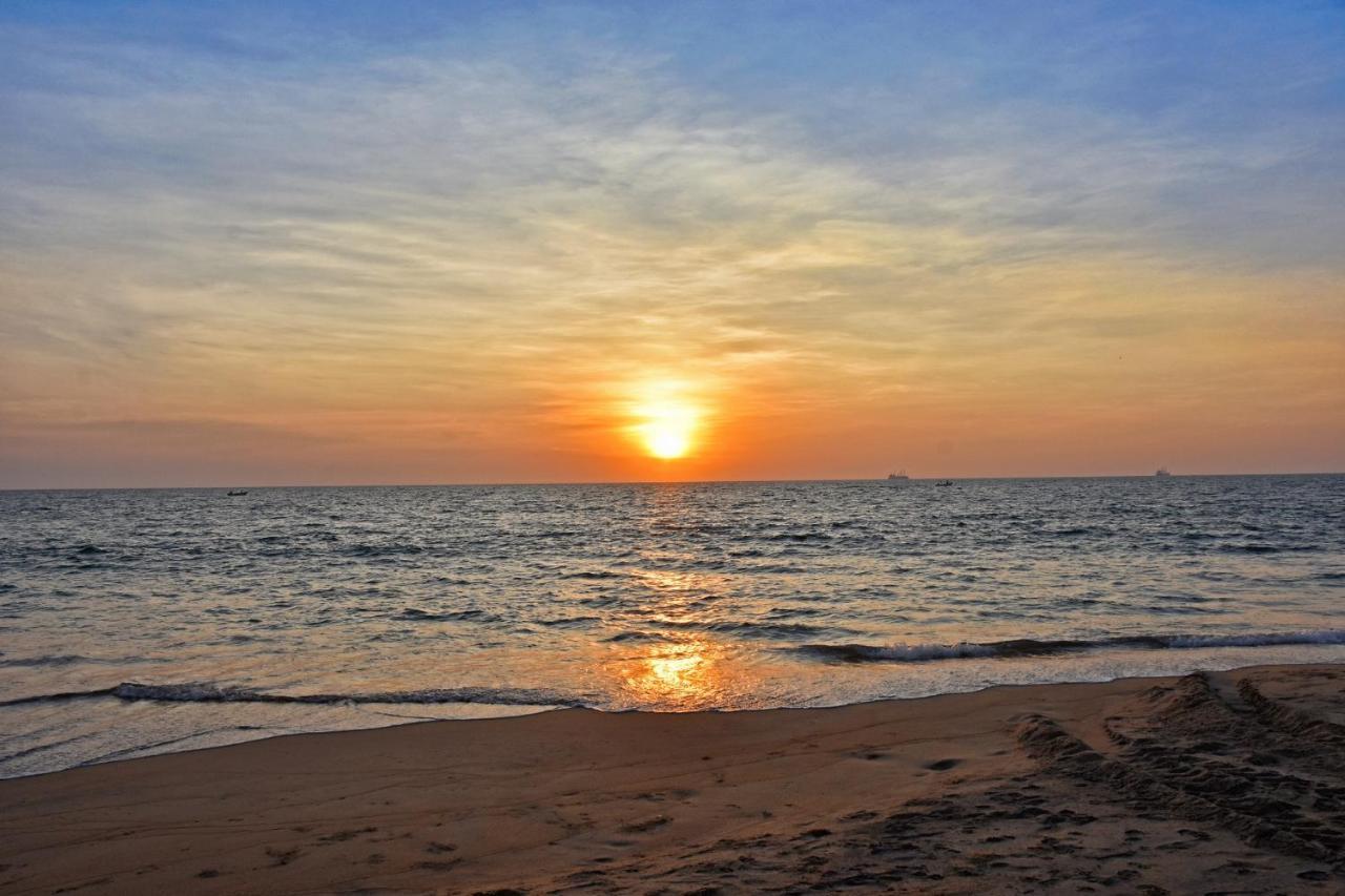 Melheim Beach Kalpitiya Bagian luar foto